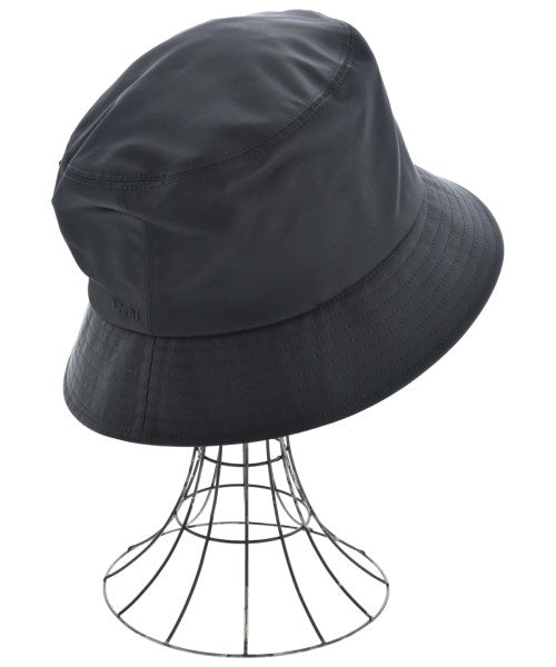 sacai 帽子