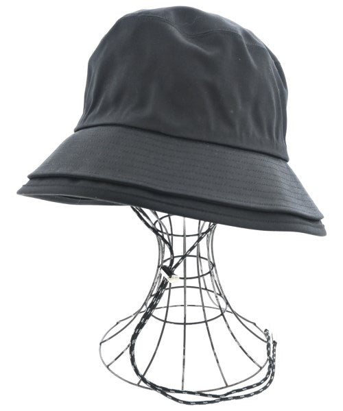 sacai 帽子