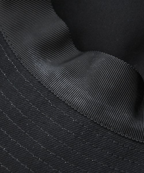 sacai 帽子