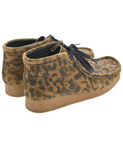 clarks 靴子
