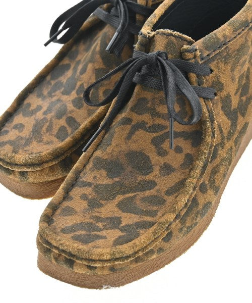 clarks 靴子