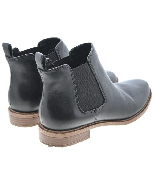 clarks 靴子