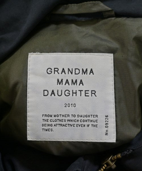 GRANDMA MAMA DAUGHTER 羽絨夾克/背心