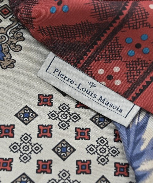 Pierre-Louis Mascia 披肩