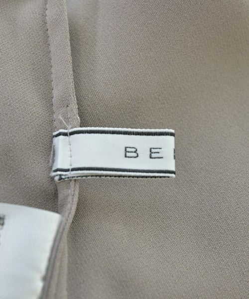 BEIGE, 洋裝