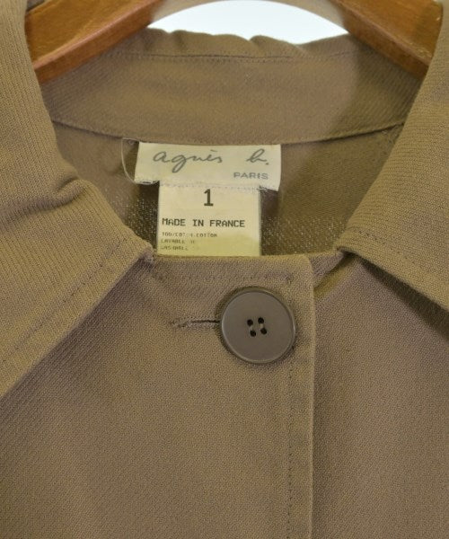 Agnes b. 支撐領外套