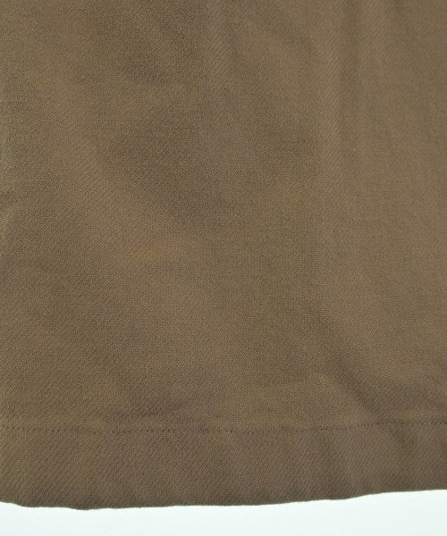 Agnes b. 支撐領外套