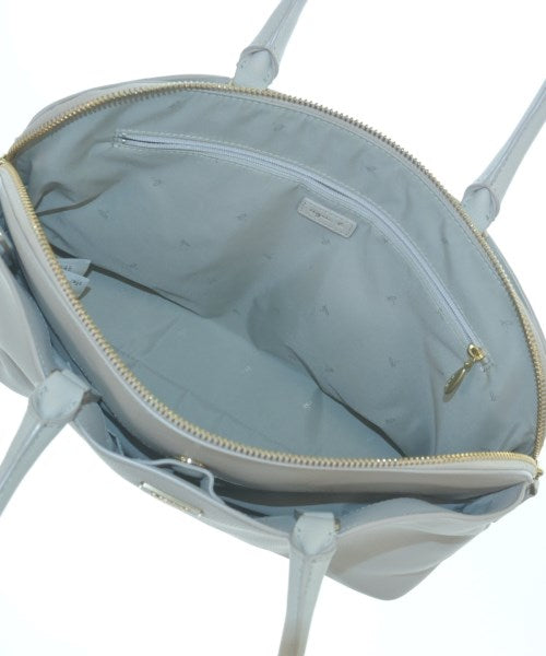 Agnes b. 其他包款