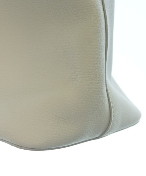 Agnes b. 其他包款