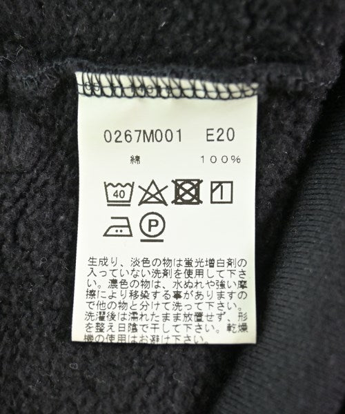 Agnes b. 開襟衫