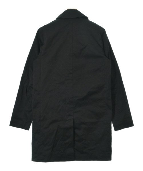 A.P.C. 支撐領外套