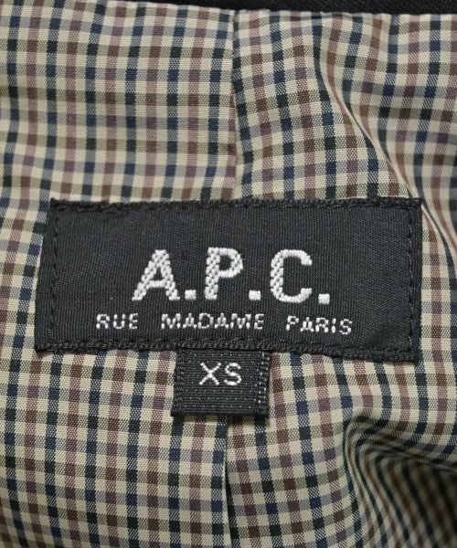 A.P.C. 支撐領外套
