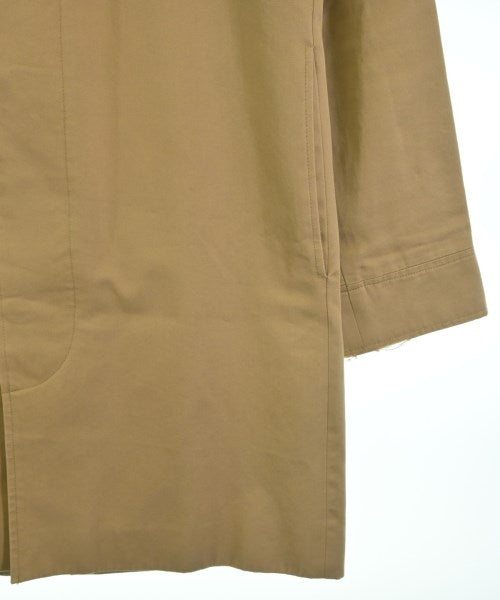 A.P.C. 支撐領外套