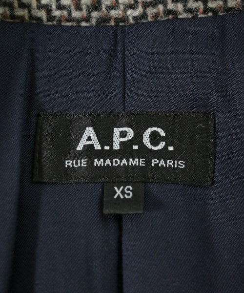 A.P.C. 支撐領外套