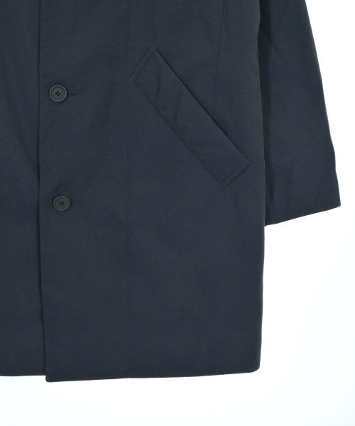 A.P.C. 支撐領外套