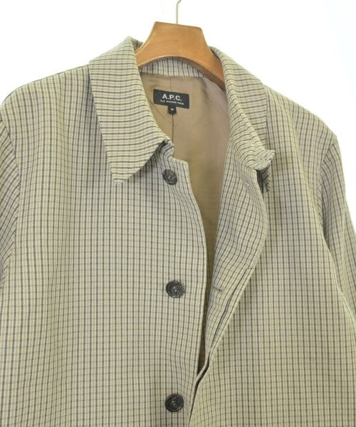 A.P.C. 支撐領外套