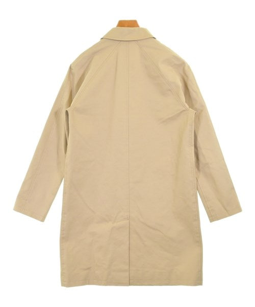 A.P.C. 支撐領外套