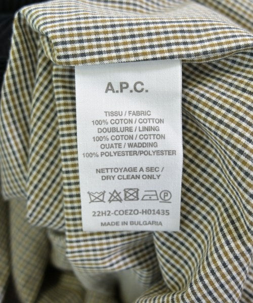 A.P.C. 支撐領外套