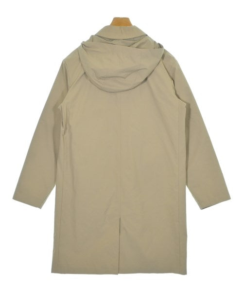 A.P.C. 支撐領外套