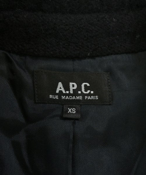 A.P.C. 支撐領外套