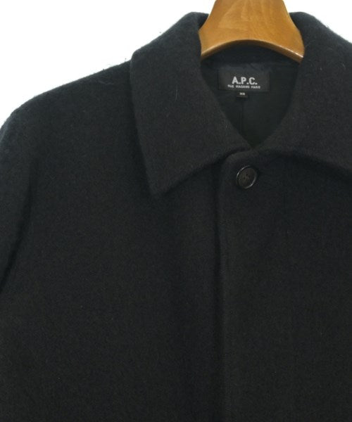 A.P.C. 支撐領外套
