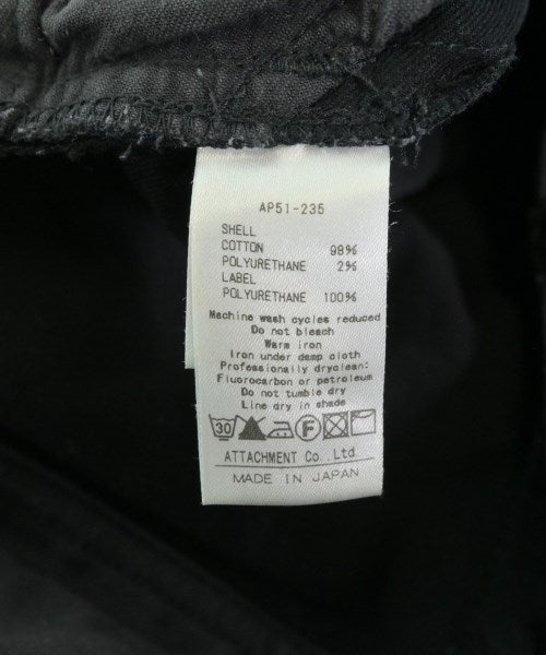 ATTACHMENT 休閒褲