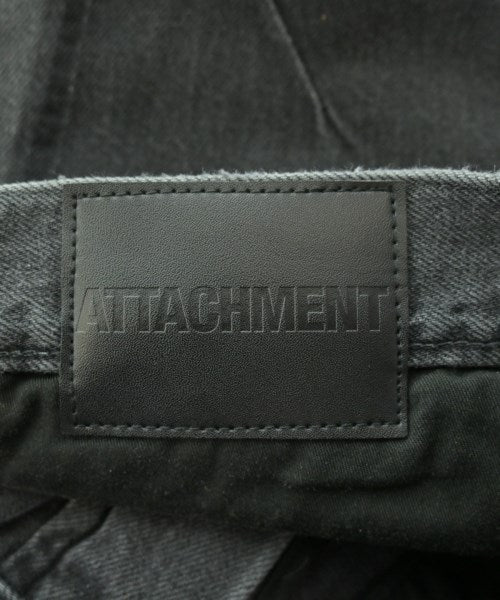 ATTACHMENT 牛仔褲