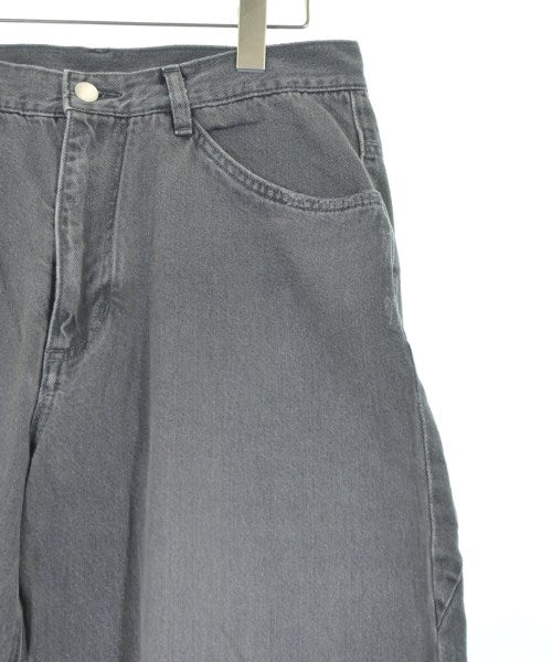 ATTACHMENT 牛仔褲