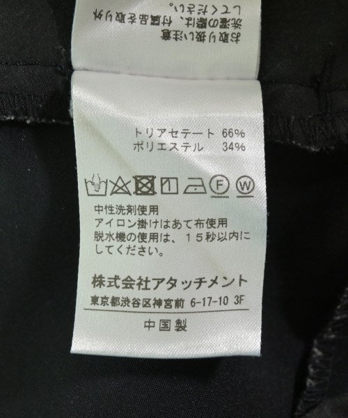 ATTACHMENT 剪裁褲