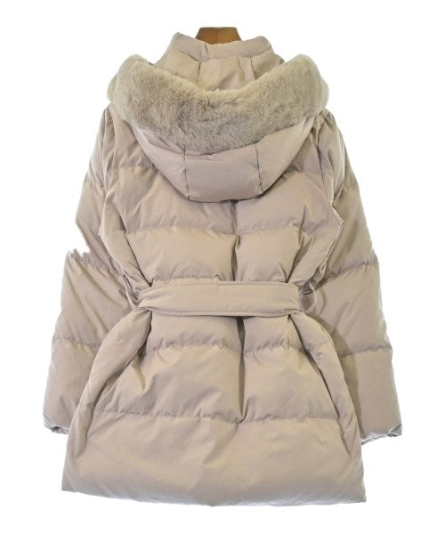 Couture brooch 羽絨大衣