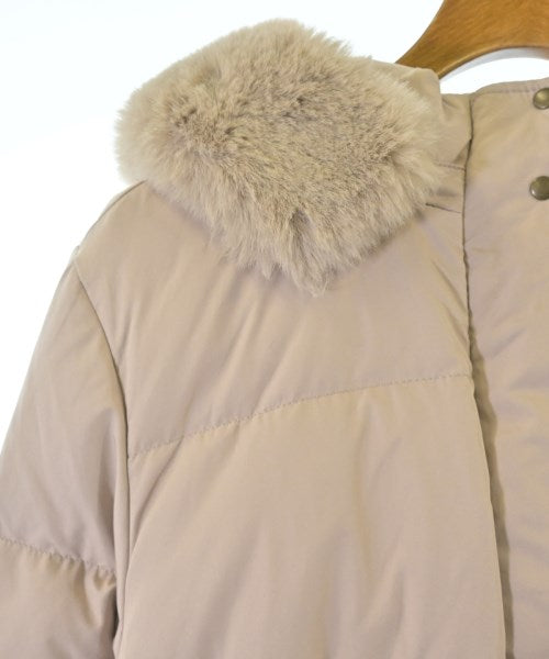 Couture brooch 羽絨大衣