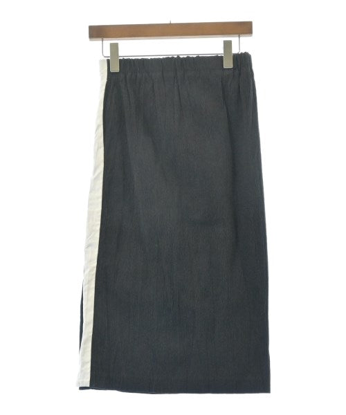 AKANE UTSUNOMIYA 膝上裙