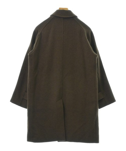 COMOLI 支撐領外套