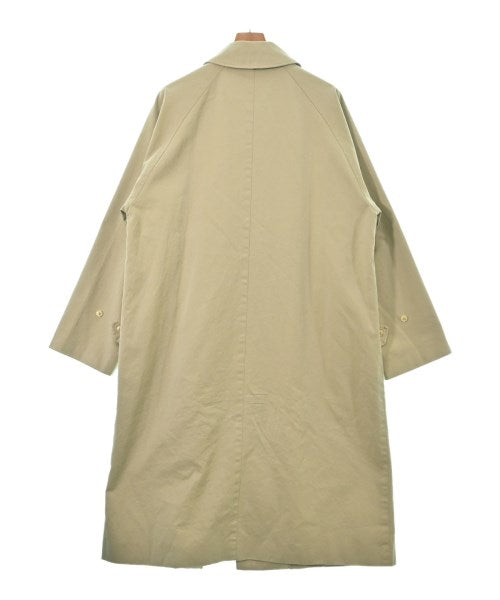 COMOLI 支撐領外套