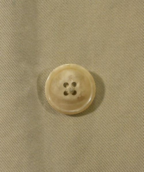 COMOLI 支撐領外套