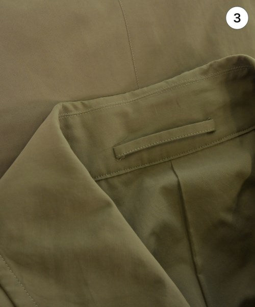 COMOLI 支撐領外套