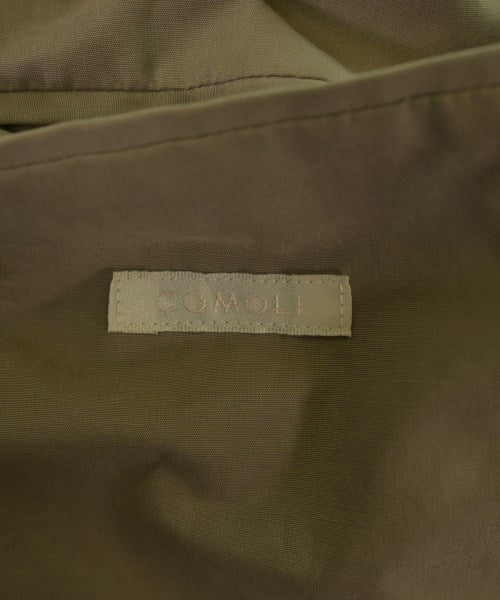 COMOLI 支撐領外套