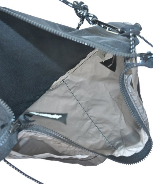 and wander 肩背包