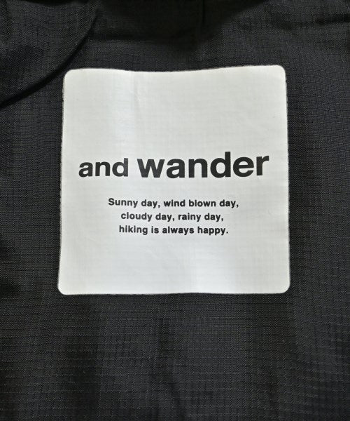 and wander 羽絨大衣