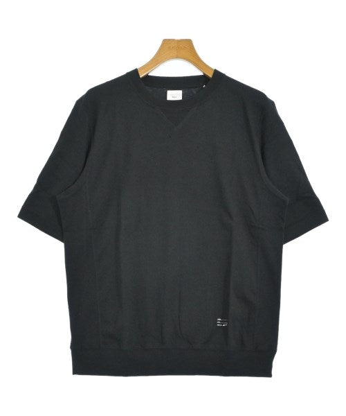 Name. T恤/上衣