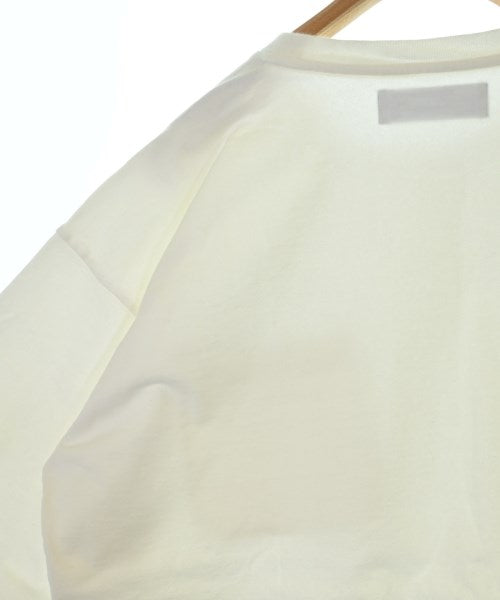 in・stru(men-tal). T恤/上衣