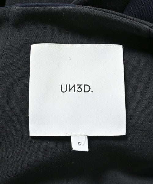 UN3D. 其他大衣