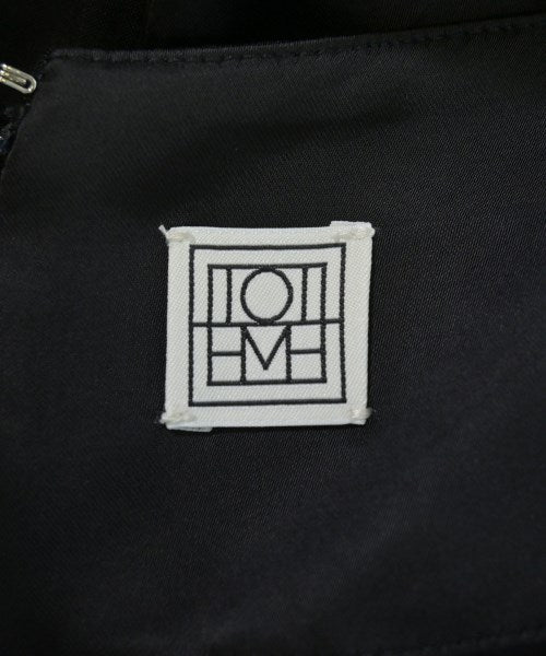TOTEME 膝上裙