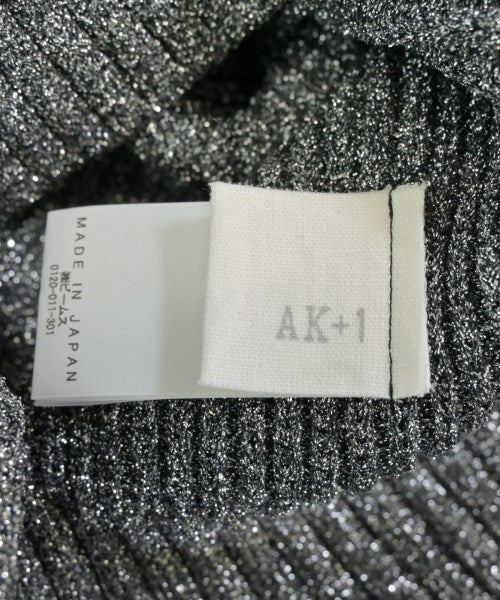 AK+1 by EFFE BEAMS 毛衣