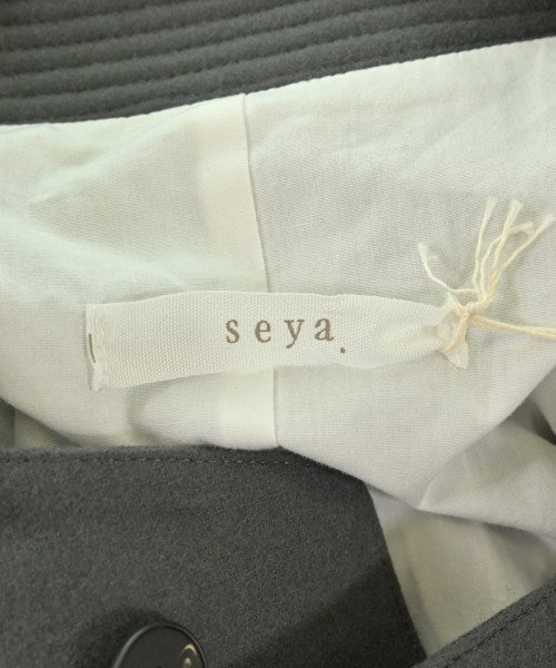 Seya 支撐領外套