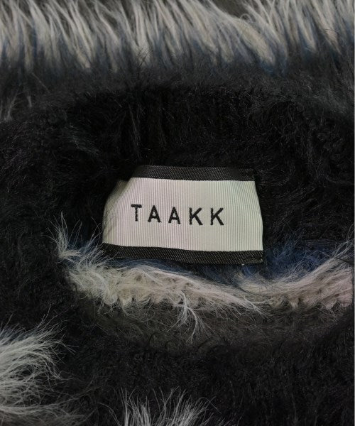 Taakk 毛衣