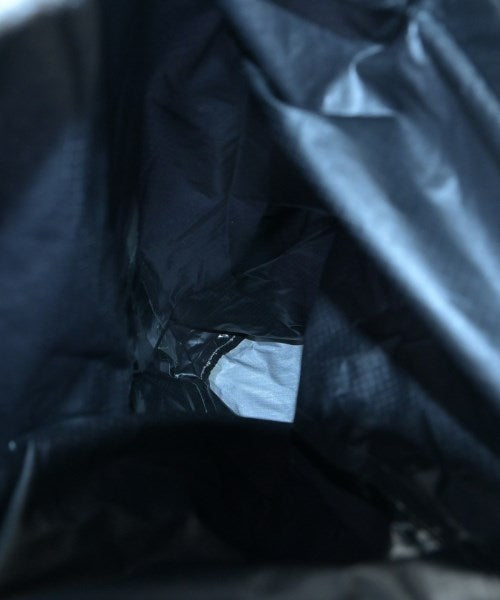 TOGA VIRILIS 肩背包