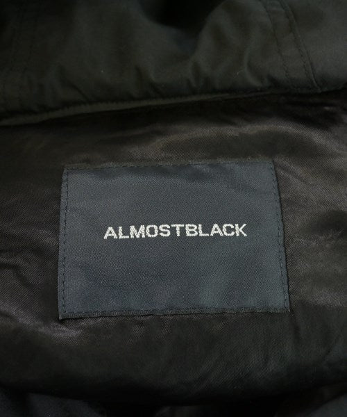 ALMOSTBLACK 羽絨夾克/背心
