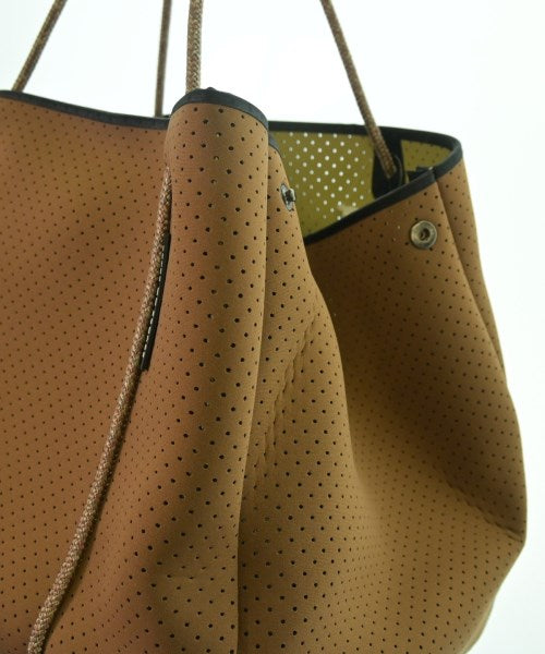 STATE OF ESCAPE 其他包款