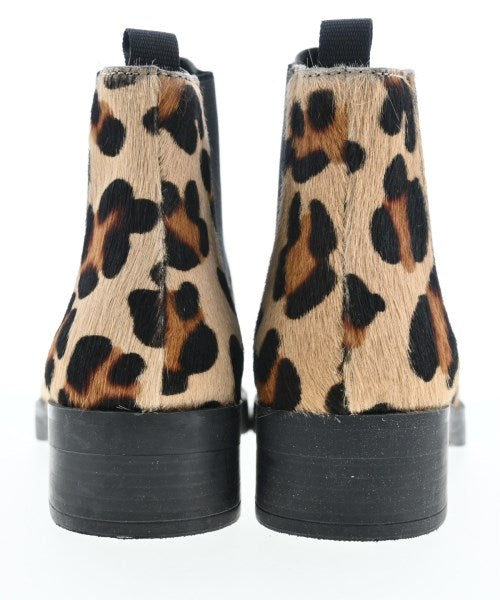 COMING ATTRACTIONS 靴子